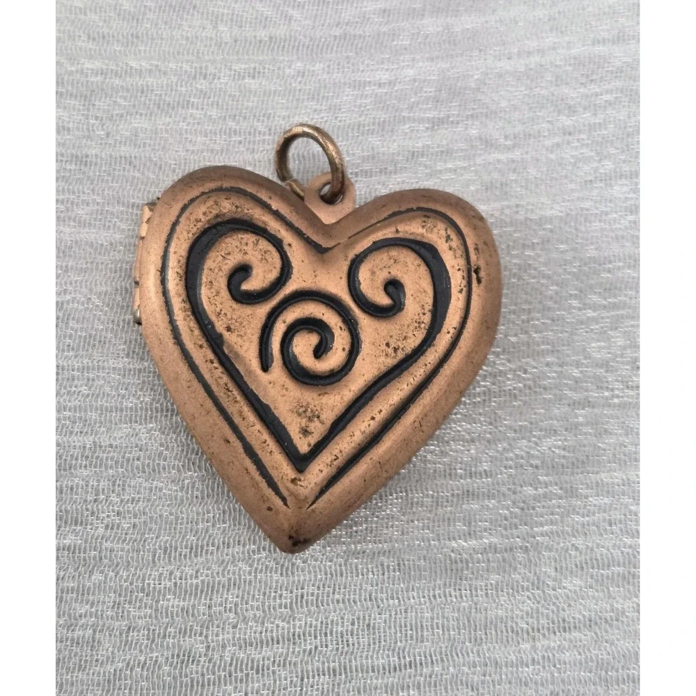 Vintage Copper‎ Heart Photo Picture Locket Pendant Charm Black Scroll Women's